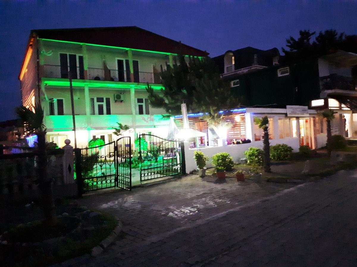 Hotel Kobuleti Lalima House Esterno foto