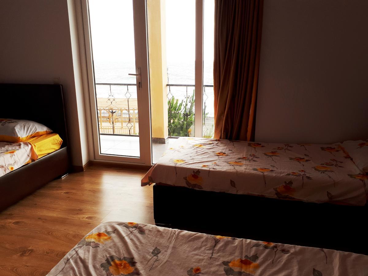 Hotel Kobuleti Lalima House Esterno foto
