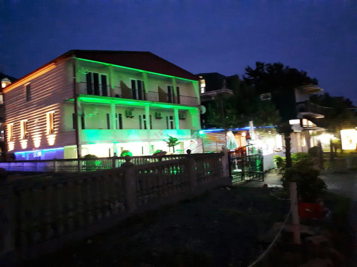 Hotel Kobuleti Lalima House Esterno foto